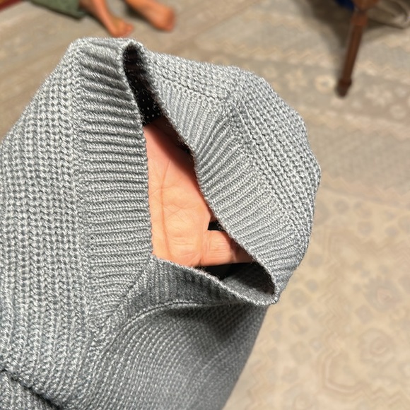 NWOT Ugerlov Women’s Knit Pullover Sweater Top Size M Dark Gray Color - Picture 9 of 10